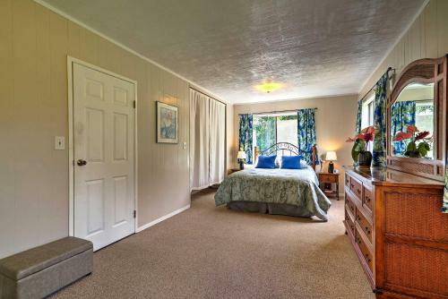 Keaau Apartment On Beautiful Acre With Pool And Deck!