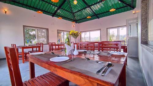 Takhat Villa By Shrigo Hotels