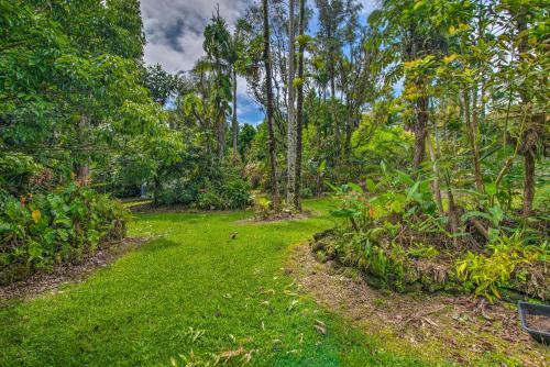 Apartamento Cozy Pahoa Hideaway Near Black-sand Beaches!