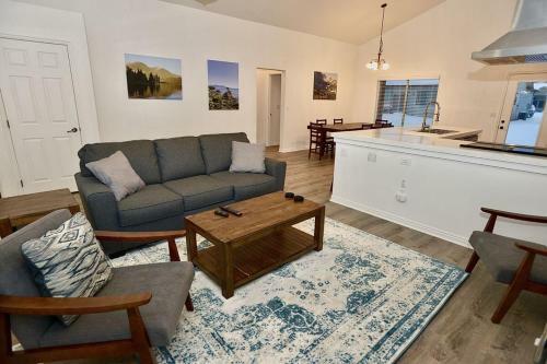 Banjo Adventure Home By Casago Mccall - Donerightmanagement