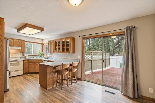 Ash Avenue Abode