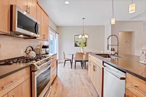 Outstanding Meridian 3 Bedroom Custom Home In Central Meridian