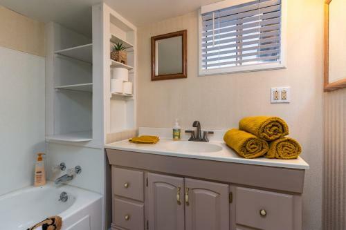 Apartamento Modern Cottage - Self Check-in & Free Parking
