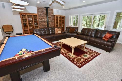 Spring Mountain Manor By Casago Mccall - Donerightmanagement