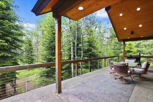 Magic Mccall Cabin And Studio For Larger Groups