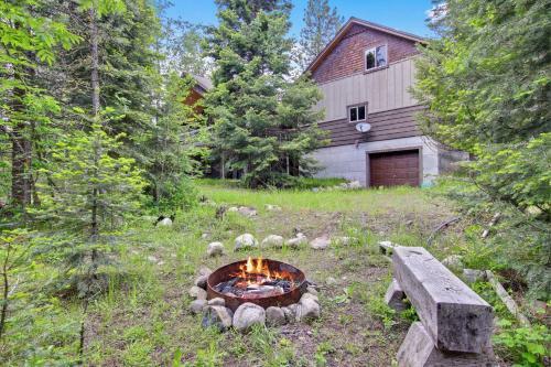 Magic Mccall Cabin And Studio For Larger Groups