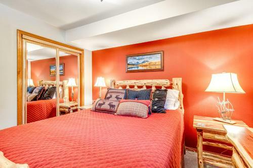 River And Mountain View Retreat
