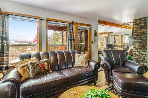 River And Mountain View Retreat