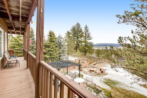 River And Mountain View Retreat