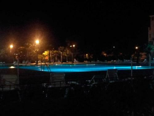 Apartamento En 1� L�nea Residencial Las Arenas