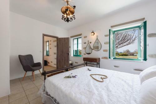 Seaside Villa Glyfa Paros