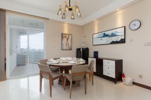 Locals Apartment House 01