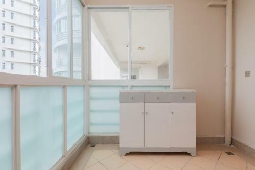 Locals Apartment House 01