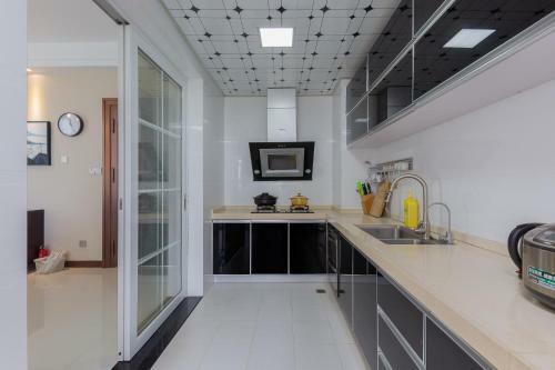 Locals Apartment House 01