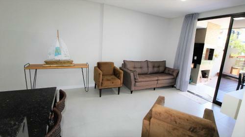 1086 - Apartamento T�rreo Com Jacuzzi No Centro De Bombinhas