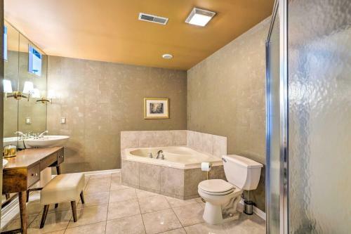 Immaculate Family Townhome - Walk To Beach!