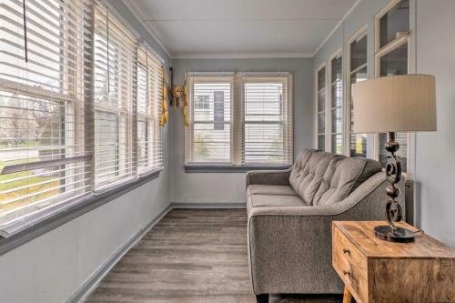 Indianapolis House With Yard Walk To Speedway!