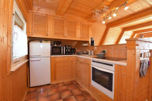 Finnh�tte Im Herzen Des Th�ringer Wald/ Haus Alwin