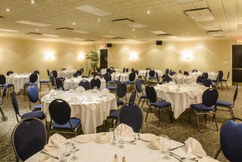 Hotel Le President Sherbrooke