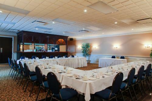 Hotel Le President Sherbrooke