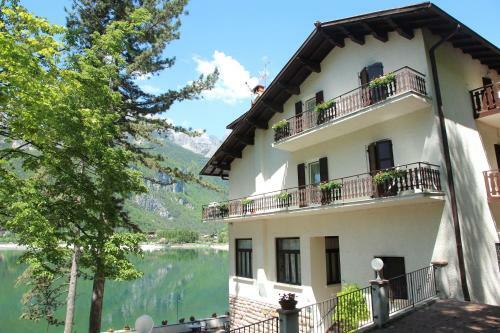 Lago Park Hotel