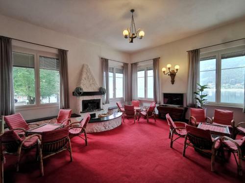 Lago Park Hotel