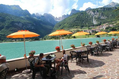 Lago Park Hotel