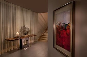 Apartamentos Ultravioleta Boutique Residences