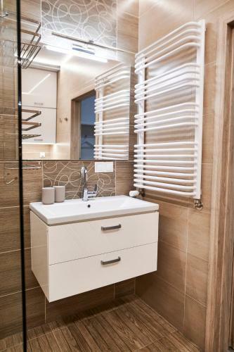 Komfortowy Apartament Z Gara?em W Suwa?kach