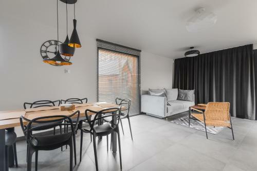 Nad Jeziorem By Downtown Apartments