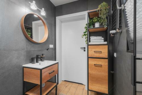 Nad Jeziorem By Downtown Apartments