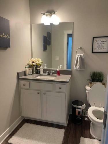 Elegant And Quiet 2 Story 2 Bd 2 And A Half Bathroom House