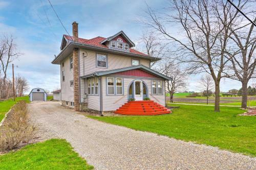 Relaxing Waterloo Retreat With Orchard View!