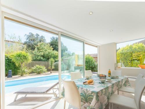 Holiday Home Le Clos Du M�rier