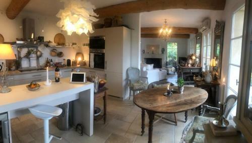 Villa Secret House