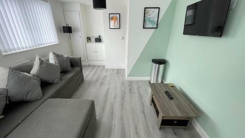 Mays Apartments @ 22 Rockfield Road