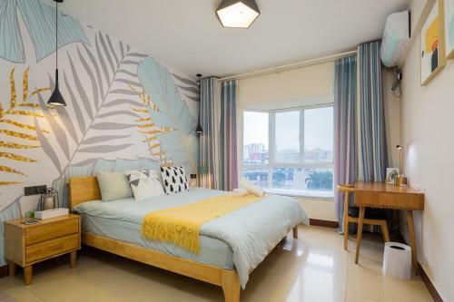 Locals Apartment House 13