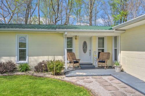 Spacious Home Less Than 3 Mi To Conley Bottom Marina!
