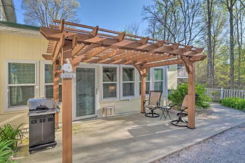 Spacious Home Less Than 3 Mi To Conley Bottom Marina!