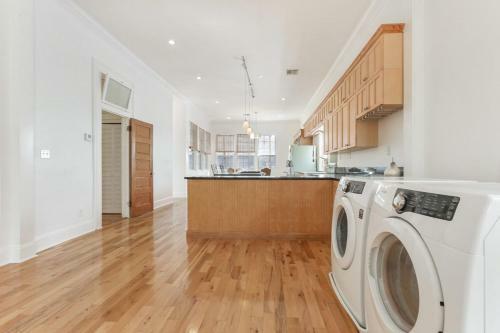 Apartamento Spacious 3br Condo W Pool Steps To St Charles Ave