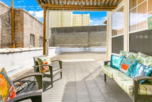Apartamento Spacious 3br Condo W Pool Steps To St Charles Ave