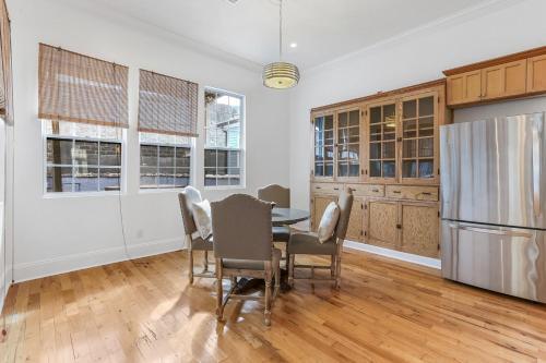 Apartamento Spacious 3br Condo W Pool Steps To St Charles Ave