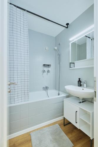 Apartamento Topeingerichtete Gro�e 2-zimmer Wohnung (72m�)