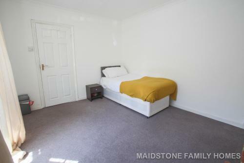 Luxury Homes 7 Beds In Maidstone