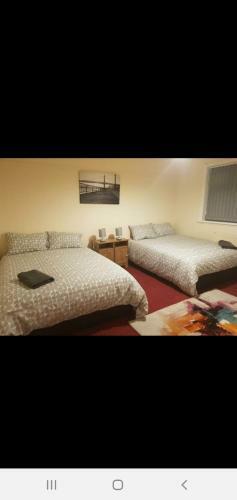 Entire House,sleeps 11,free Parking