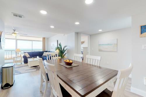 Fountainhead Towers IV