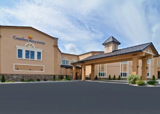 Hotel Comfort Inn And Suites