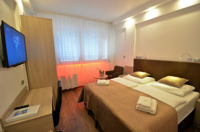Hotel Aura