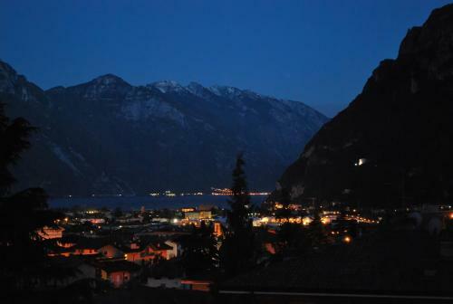 Apartamento Residence Cascata Varone