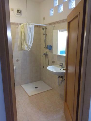 Apartamento Residence Cascata Varone